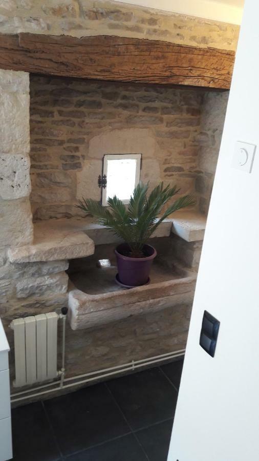 Maison En Pierres Au Coeur Du Village Medieval De Villeneuve Exteriör bild